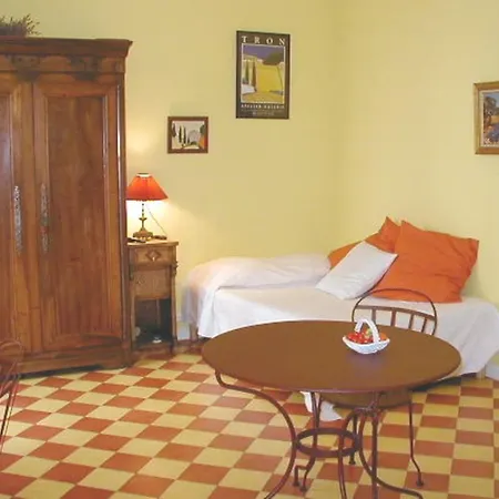 Very Nice 2 Bedroom With Its Sunny Terrace Apartment Cannes