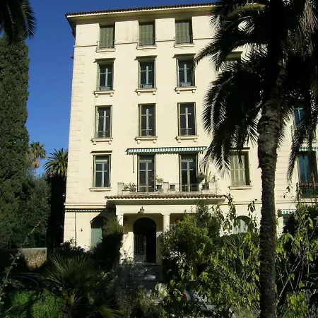 Very Nice 2 Bedroom With Its Sunny Terrace Cannes